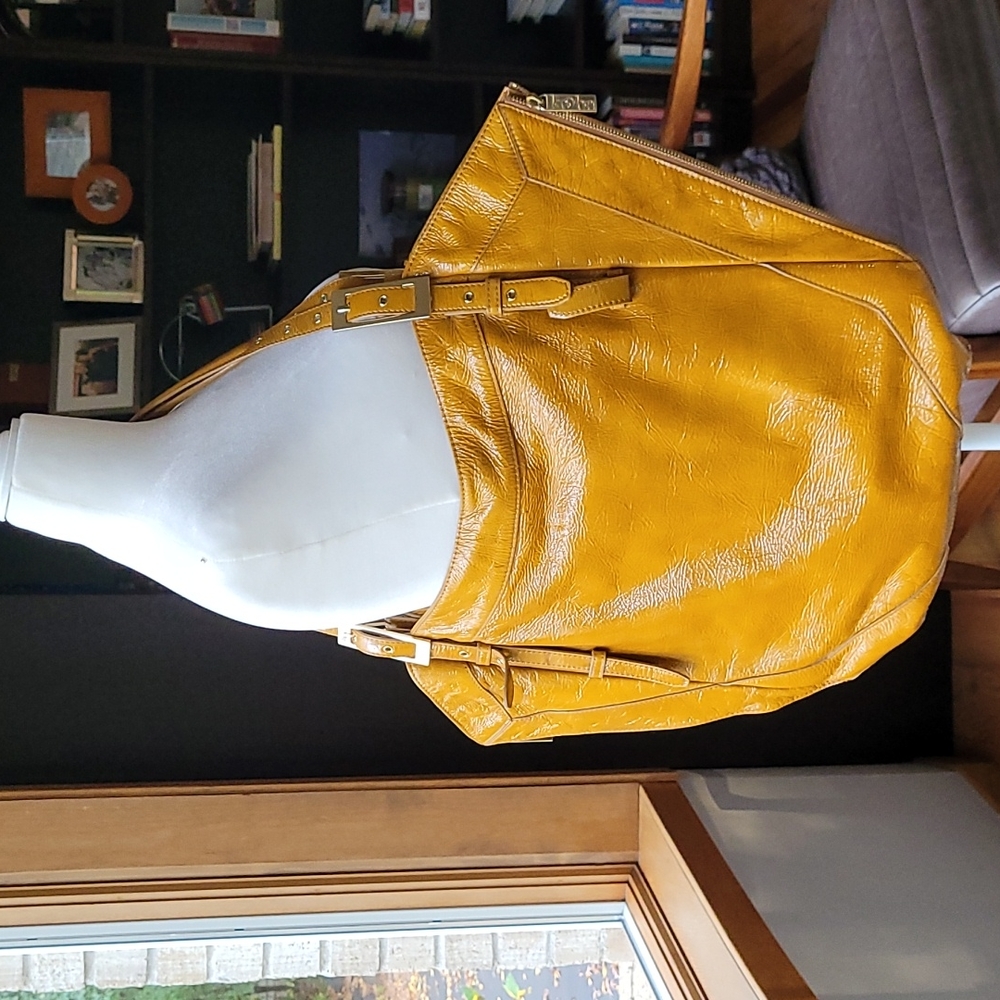 Kooba "Blake" tote bag in mustard yellow. Crincked patterned leather.